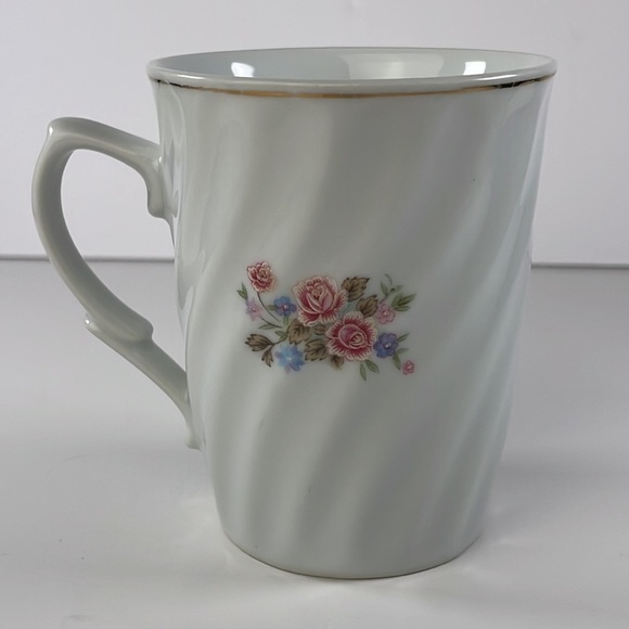 Vintage Mug Lady Gourmet Collection Floral Design - Picture 3 of 9